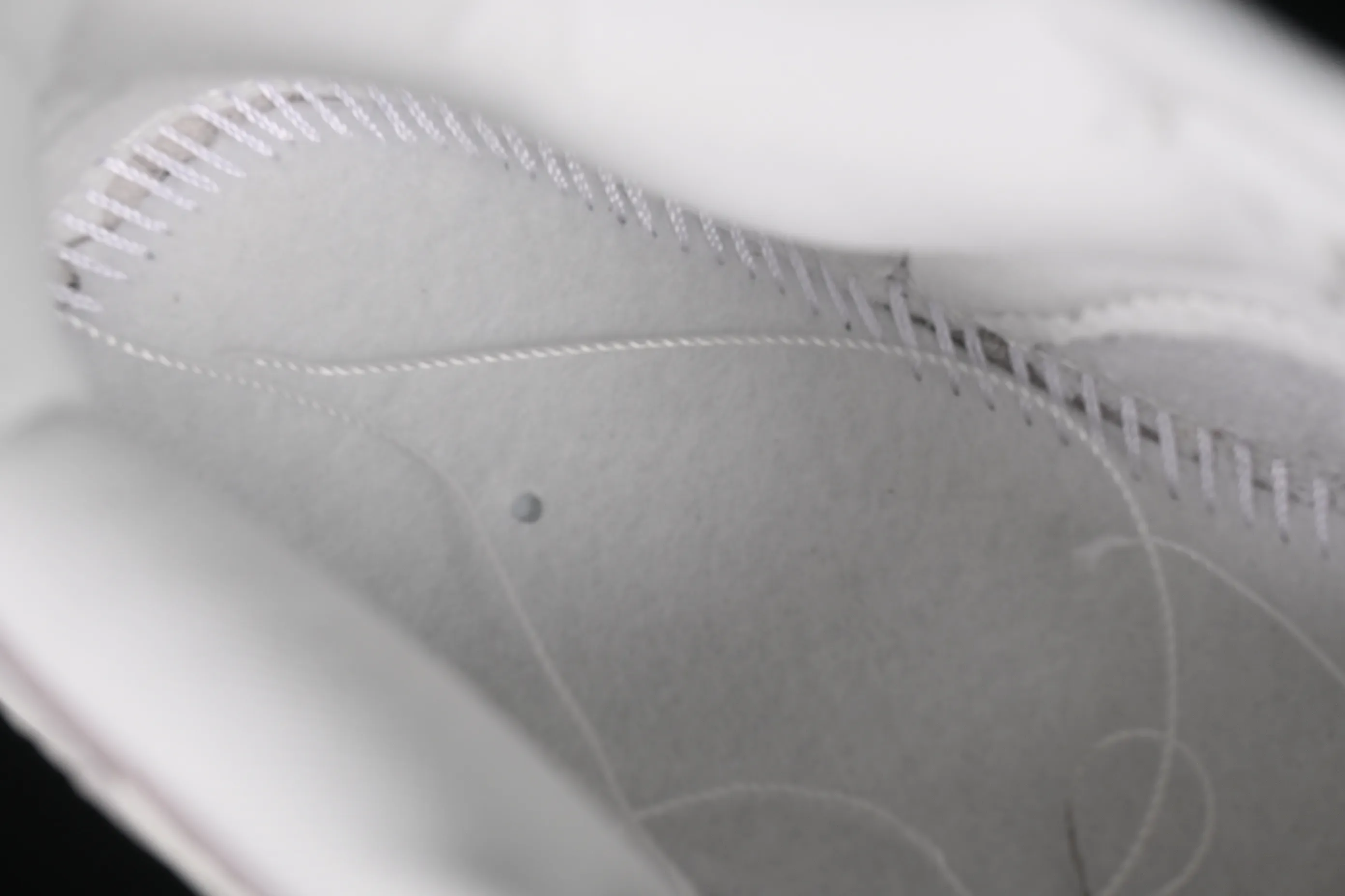 All categories Nk SB Dunk series Nk SB Dunk Low low-top sneakers Nike SB Dunk Low white lavender embossed low-top casual sneakers IH0639-011